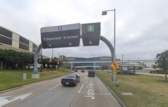 Houston Airports Prepare for Record Thanksgiving Travel as Bush Airport Adds Extra Lane to Ease Traffic
