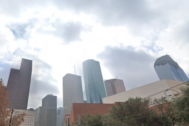 Houston Braces for a Wet Christmas, Showers and Thunderstorms Expected Through the Holiday Week