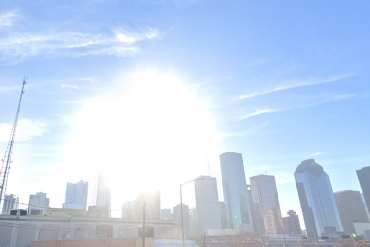Houston Braces for Sunny Skies and Mild Temperatures as Winter Solstice Approaches