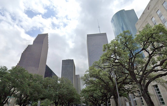 Houston Gripped by Sudden Chill with Temperatures Set to Plunge into the 30s