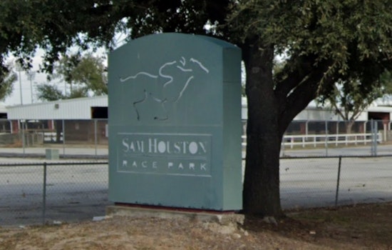 Houston Man Charged With Child Abandonment After Leaving 4-Year-Old in Car to Gamble at Local Race Park