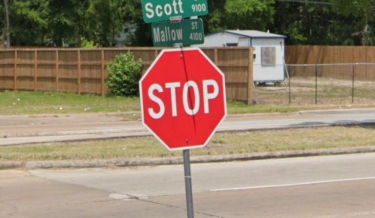 Houston Police Investigate Fatal Hit-and-Run on Mallow Street, Suspect Sought