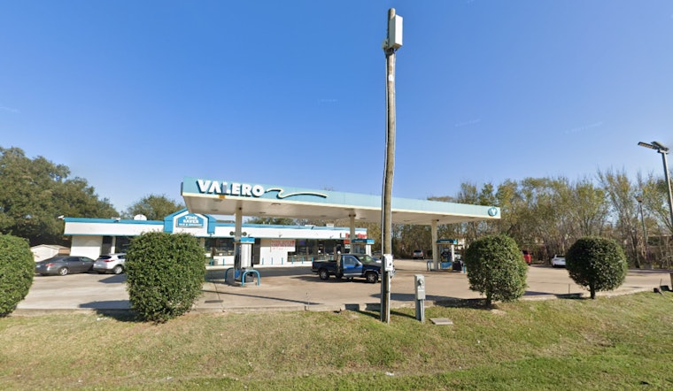 Houston Police Investigate Fatal Shooting at Almeda Genoa Gas Station; Victim Unidentified, Suspect At Large
