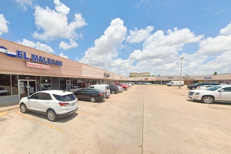 Houston Police Probe Late-Night Shooting in Bellaire Strip Center That Left One Juvenile Dead, Two Injured