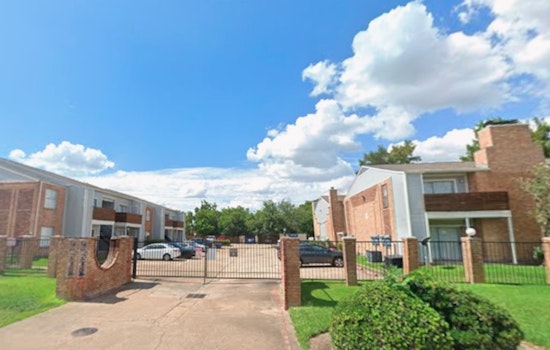 Houston Police Seek Public's Help in Probe of Fatal Shooting at West Airport Boulevard Apartment Complex