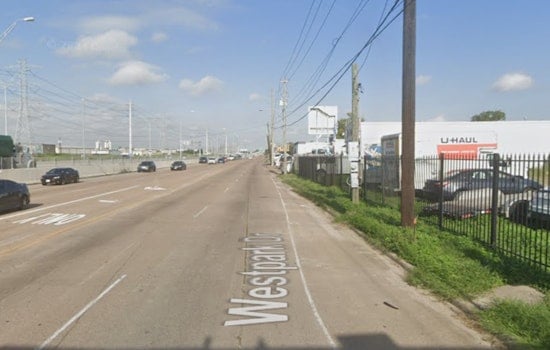 Houston Police Seek Public’s Help to Locate Suspect Vehicle in Fatal Hit-and-Run of Local Jogger