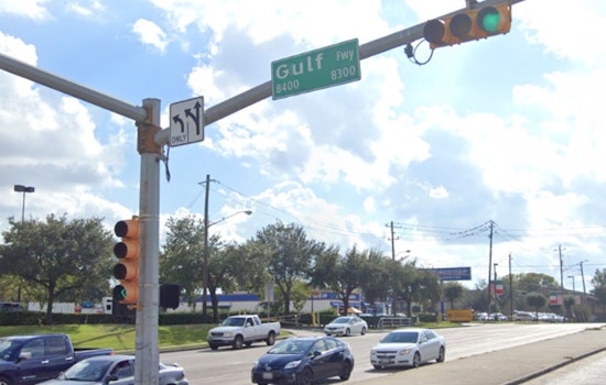 Houston Police Seek Suspect After Fatal Gulf Freeway Hit-and-Run Claims One Life, Injures Another