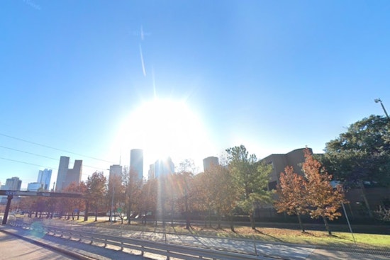 Houston Preps for Sunny Day After Fog as CenterPoint Energy Gears Up for Winter Resilience