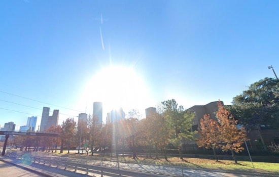 Houston Preps for Sunny Day After Fog as CenterPoint Energy Gears Up for Winter Resilience
