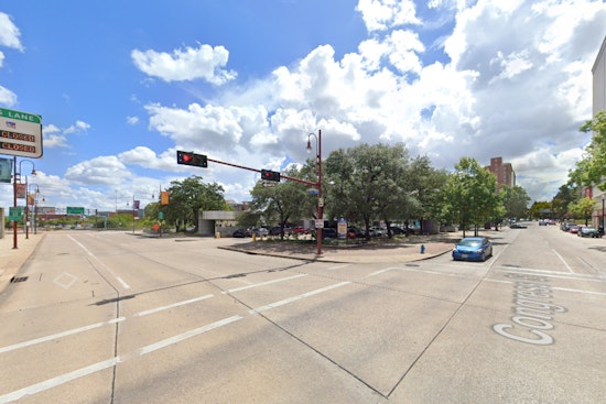 HPD Cruiser and METRO Bus Collide in Downtown Houston Triggering Inquiry; No Major Injuries Reported