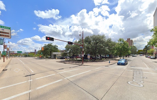 HPD Cruiser and METRO Bus Collide in Downtown Houston Triggering Inquiry; No Major Injuries Reported