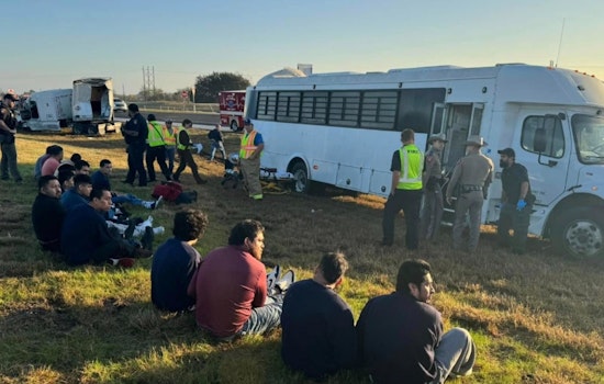 Immigration Detainees Injured as Bus Collides with 18-Wheeler Near Victoria, Texas
