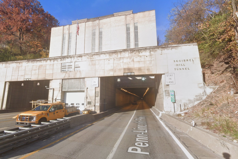 Injury Reported After Squirrel Hill Tunnel Collision in Pittsburgh, Traffic Snarled