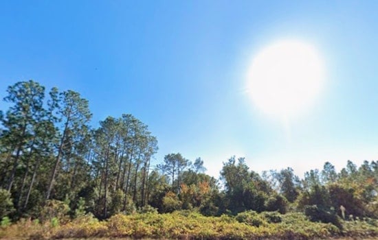 Jacksonville Braces for Chilly Start with Sunny Weekend Ahead, Possible Mid-week Showers