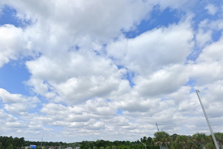 Jacksonville Forecast Predicts Sunny Days and Crisp Nights with Possible Showers by Christmas