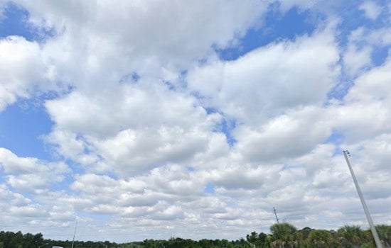Jacksonville Forecast Predicts Sunny Days and Crisp Nights with Possible Showers by Christmas