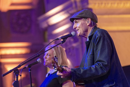 James Taylor and His All-Star Band to Headline Milwaukee's Summerfest 2025 with Jason Mraz and Tiny Habits Joining the Lineup