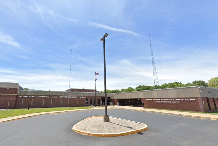 Johnson County Sheriff Investigates Juveniles for Allegedly Throwing Stolen Sports Gear onto I-65