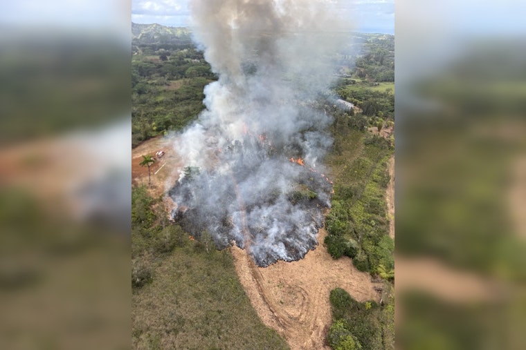 Kaua‘i Firefighters Quell 3-Acre Brush Fire in Kalihiwai with Swift, Coordinated Response