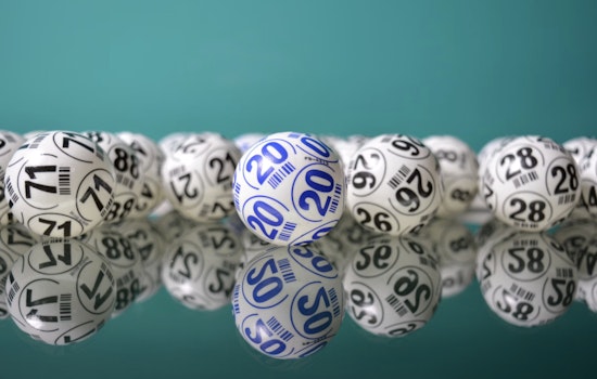 Kendallville Couple Discovers Million-Dollar Powerball Ticket Just in Time for Expiry on Christmas