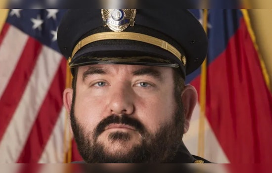 Kennesaw State Police Officer Sustains Severe Burns While Saving Family from Cartersville House Fire