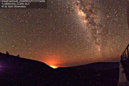 Kilauea Volcano Resumes Eruption, Prompting Warnings and Captivating Spectators on Hawaii's Big Island