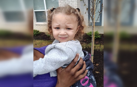Knoxville Police Seek Public's Help to Locate Parents of Girl Found Wandering Alone in Apartment Complex
