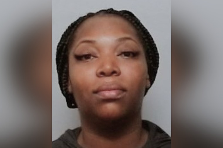 Lakeland Woman Charged for Allegedly Leaving 4 Children Unattended in Car During Winter Haven Lounge Visit