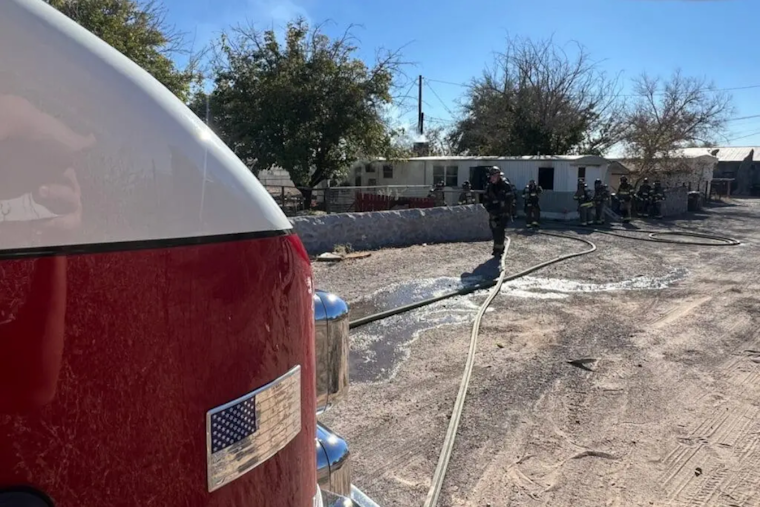 Las Cruces Mobile Home Engulfed in Flames, Pet Cat Perishes in Sunday Blaze