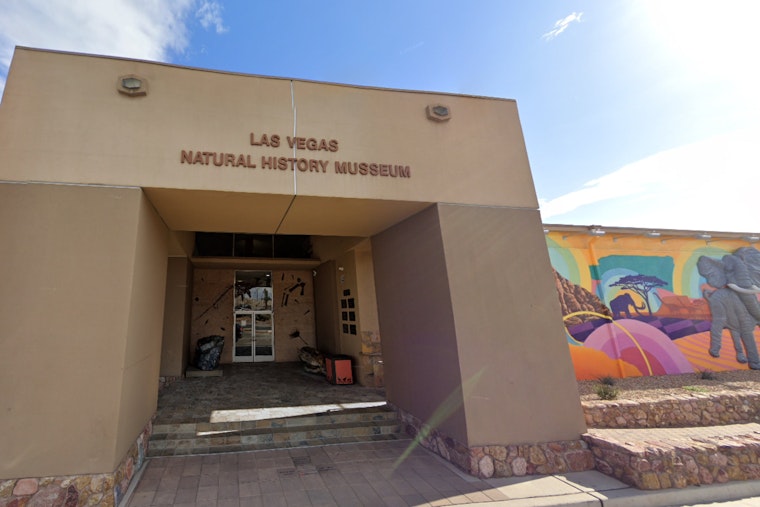Las Vegas Natural History Museum Celebrates Global Holiday Customs with "December to Remember" Exhibition