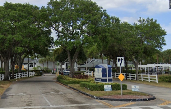 Lauderhill Apartment Complex Engulfs in Flames, Four Cars Destroyed but No Injuries Reported