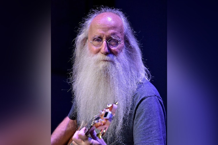 Legendary Bassist Leland Sklar to Share His Expertise at LA's Rock 'n' Roll Fantasy Camp