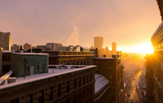 Light Snow Dusts Boston on Christmas Eve; Clear Skies Expected for Christmas Day
