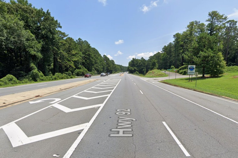 Man in Electric Wheelchair Fatally Struck by Dump Truck in Acworth, Cobb County