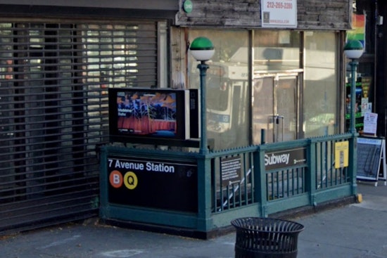 Man Stabbed on Brooklyn Q Train in Prospect Heights, Suspect Still at Large