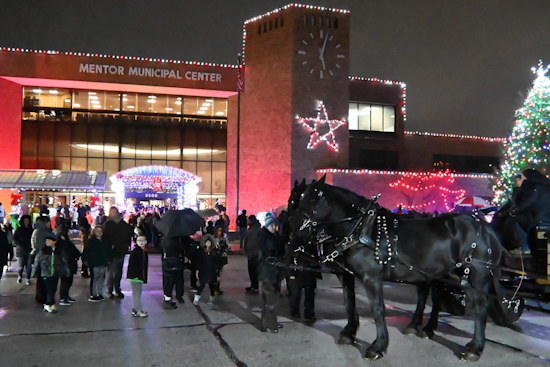 Mentor Community Tree Lighting Ceremony to Sparkle with Festive Cheer and Santa's Arrival Tonight