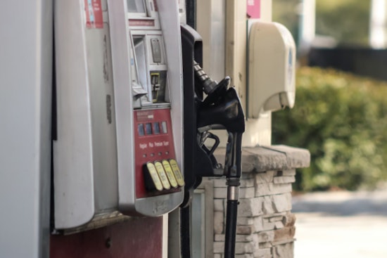Michigan Gas Prices Edge Up Ahead of Christmas as Motorists Face Increased Fuel Costs