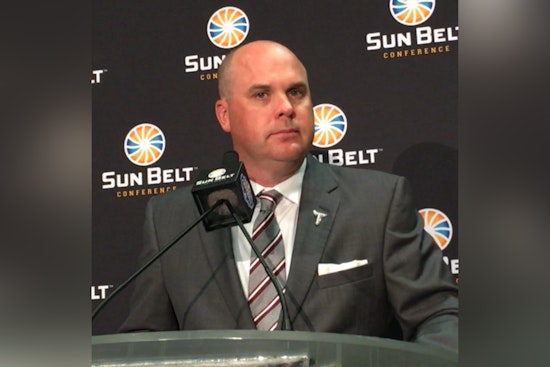 Michigan Wolverines Appoint Chip Lindsey as New Offensive Coordinator, Eyeing Offensive Revitalization