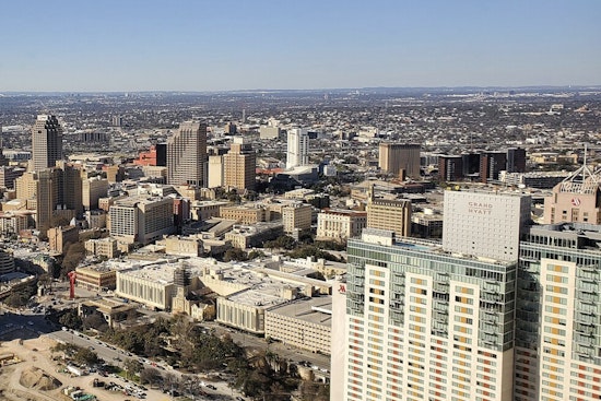 Mild Week Ahead in San Antonio with Sunny Days and Chances of Showers