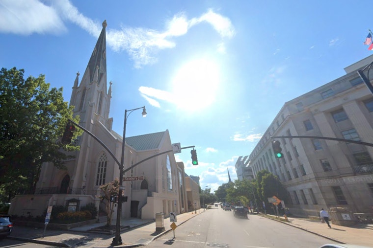 Mild Weekend Ahead in Raleigh with Possible Showers and Warming Temperatures Next Week