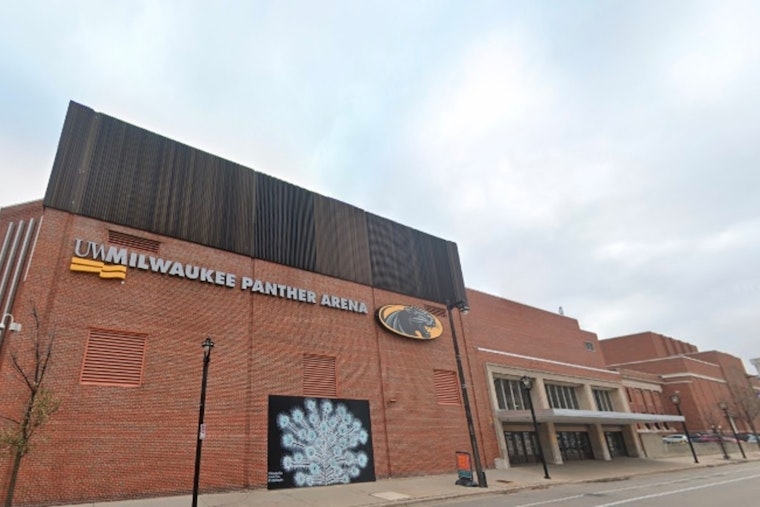 Milwaukee Admirals Triumph Over Iowa Wild 4-2, Showcasing Offensive Strength at Panther Arena