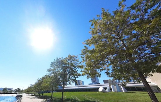 Milwaukee's Weekly Weather Outlook Includes Pleasant Skies and Chilly Snow Chances