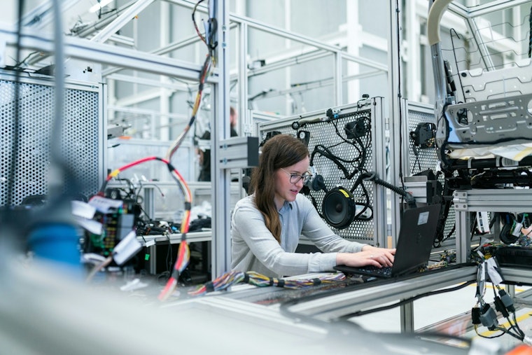 Minnesota Tech Industry Thrives with Booming Job Market and University Support, Notes U of M Faculty Director