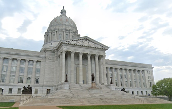 Missouri Motorists Face Fines as Siddens Bening Hands Free Law Enforcement Begins January 1st
