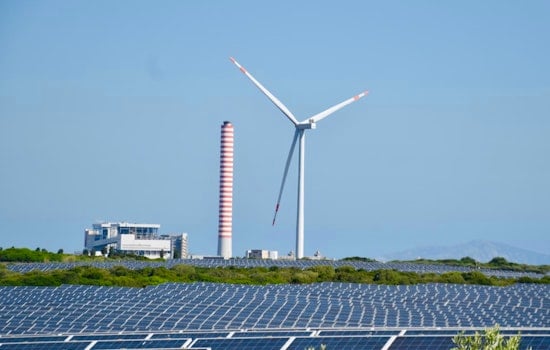 MIT Study Finds Detailed Data Can Optimize Solar and Wind Farm Locations for Greater Efficiency