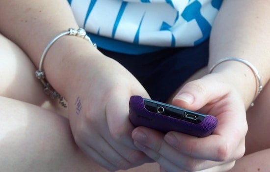 MIT Study Uncovers Vicious Cycle of Negative Online Content Deepening Mental Health Woes