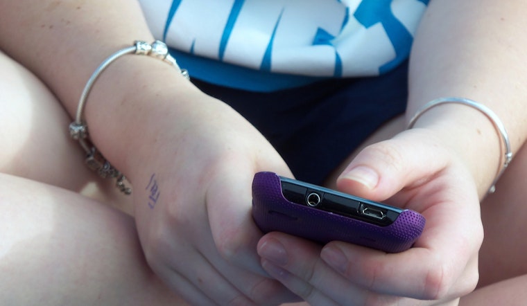 MIT Study Uncovers Vicious Cycle of Negative Online Content Deepening Mental Health Woes