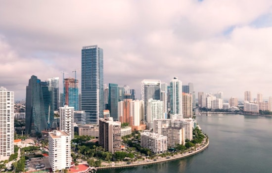 Mixed Weather Ahead for Miami with Sunny Days and Possible Showers