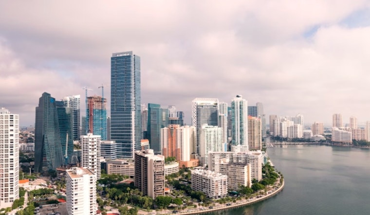 Mixed Weather Ahead for Miami with Sunny Days and Possible Showers