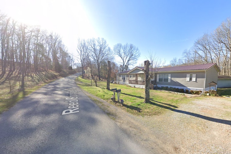 Monroe County Deputy Wounded in Shooting During Warrant Service in Philadelphia, TN